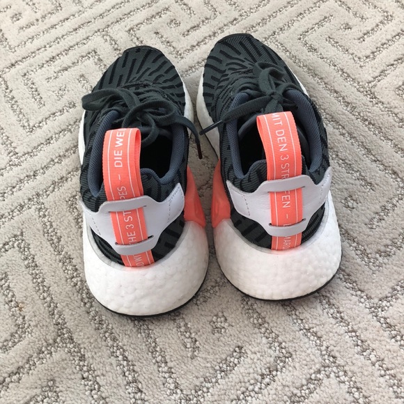 Adidas NMD R2 - Picture 7 of 7